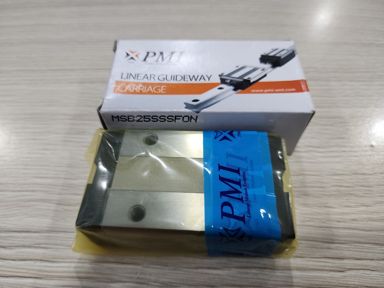 Con trượt vu&ocirc;ng PMI MSB25SSSFON